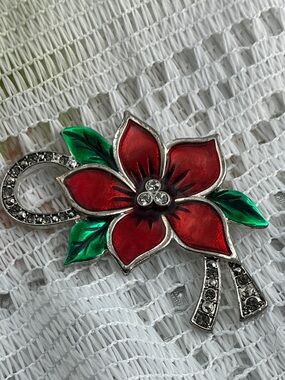 Silver-Tone  Christmas Poinsettia Brooch